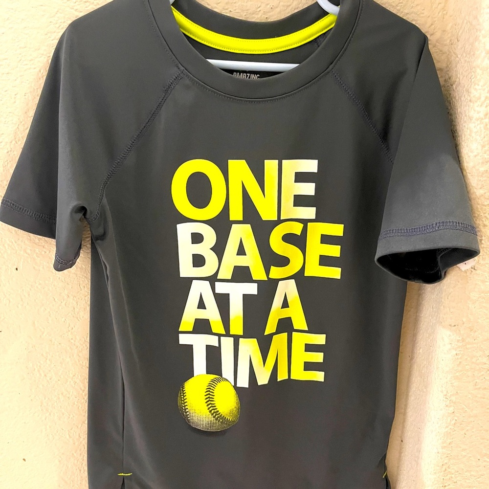 Baseball wicking tee